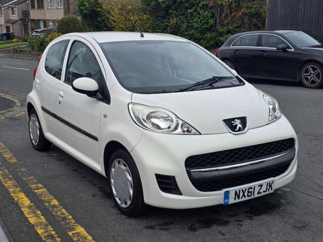 2011 Peugeot 107 1.0 Urban 5dr 2-Tronic