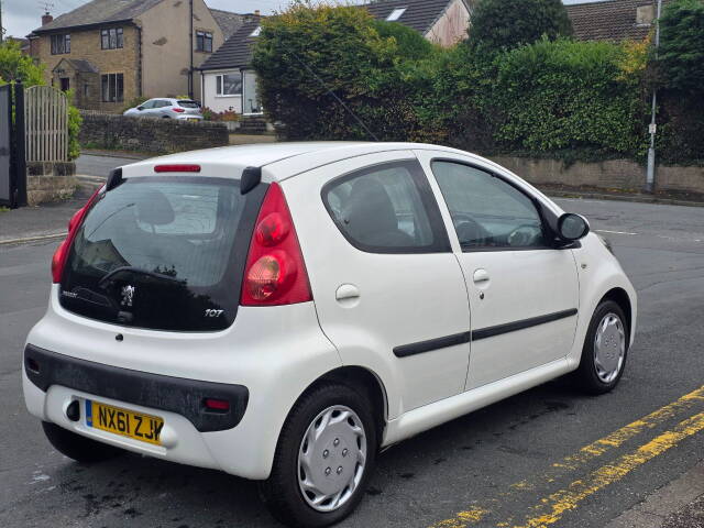 2011 Peugeot 107 1.0 Urban 5dr 2-Tronic